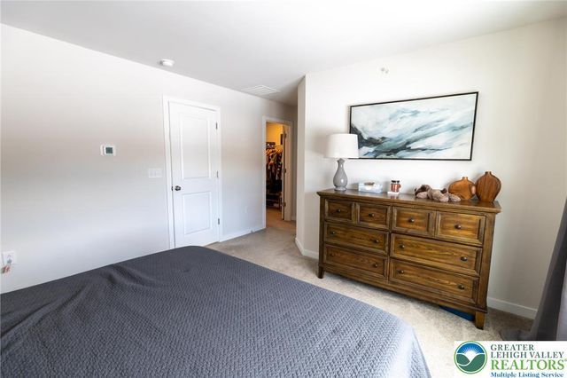 7536 Clayton Avenue, Coopersburg Boro, PA 18036