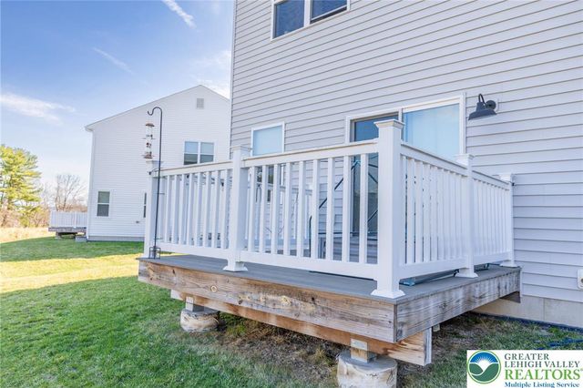 7536 Clayton Avenue, Coopersburg Boro, PA 18036