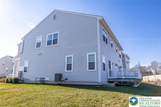 7536 Clayton Avenue, Coopersburg Boro, PA 18036