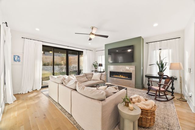 1118 Douglas Ave, Nashville, TN 37206