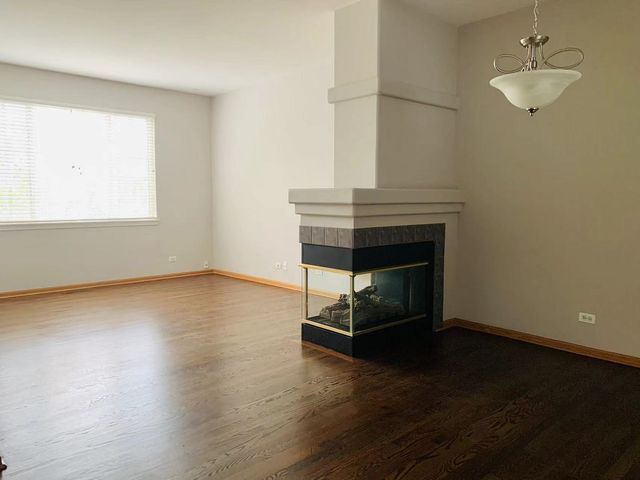 3467 Ravinia Circle, Aurora, IL 60504