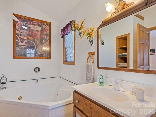 26 Stump Lane, Maggie Valley, NC 28751