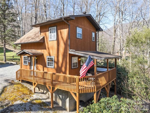 26 Stump Lane, Maggie Valley, NC 28751