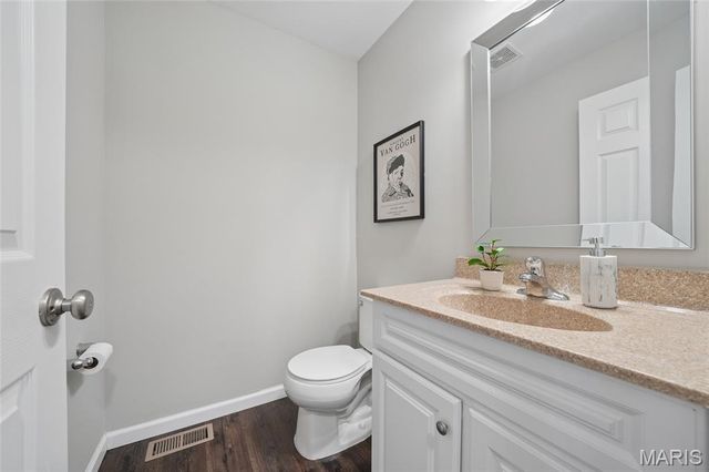 3622 Broad Street, St Charles, MO 63301