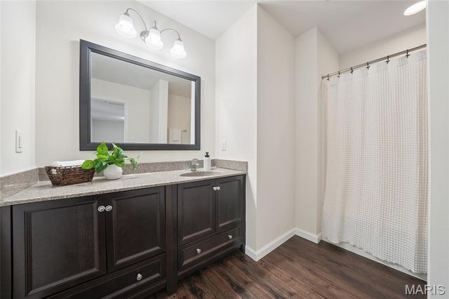 3622 Broad Street, St Charles, MO 63301