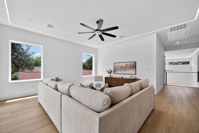 2519 W Lovers Lane, Dallas, TX 75235