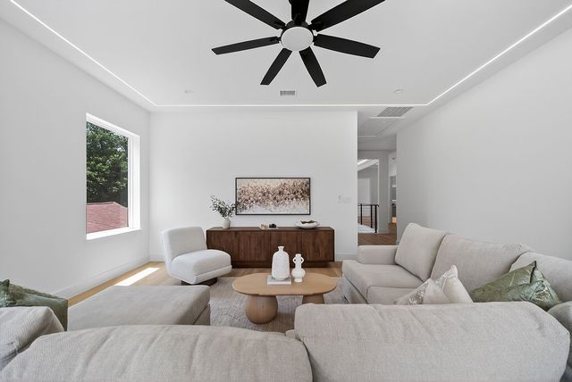 2519 W Lovers Lane, Dallas, TX 75235
