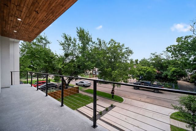 2519 W Lovers Lane, Dallas, TX 75235