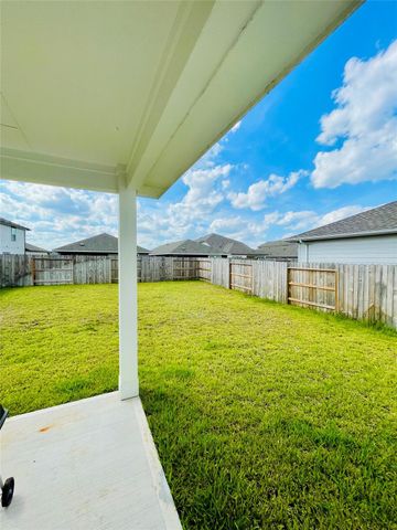 16628 Sterling Cliff St, Conroe, TX 77302