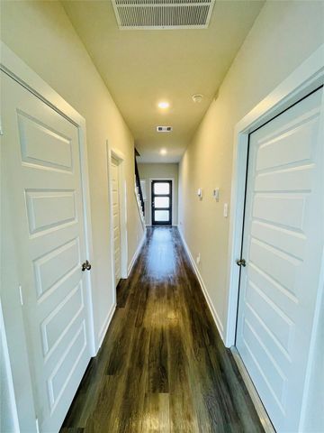 16628 Sterling Cliff St, Conroe, TX 77302