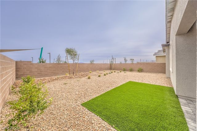 1301 Jorian Bay Drive, North Las Vegas, NV 89084