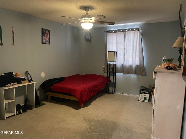 966 TRAYMORE Road, El Paso, TX 79928