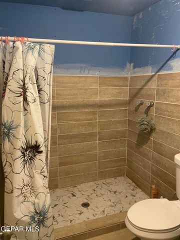 966 TRAYMORE Road, El Paso, TX 79928