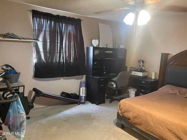 966 TRAYMORE Road, El Paso, TX 79928