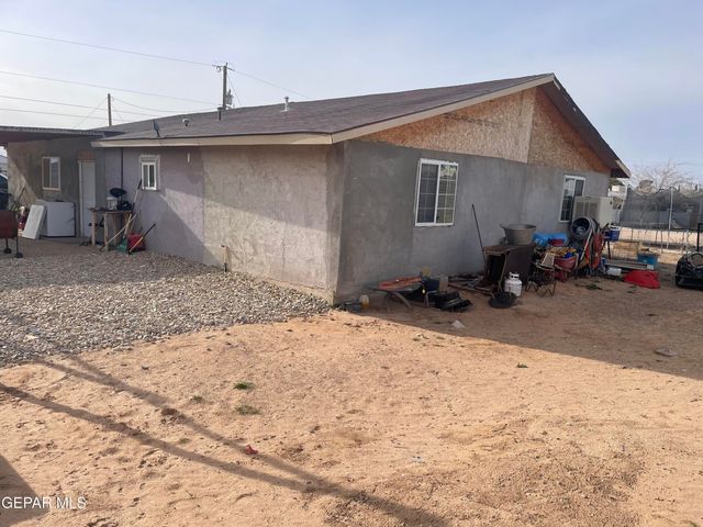 966 TRAYMORE Road, El Paso, TX 79928