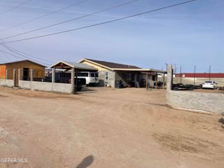966 TRAYMORE Road, El Paso, TX 79928