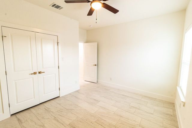 536 Highview Court, Godley, TX 76044