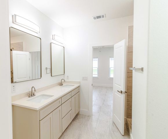 536 Highview Court, Godley, TX 76044