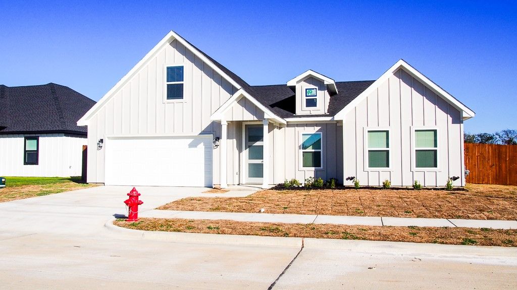 536 Highview Court, Godley, TX 76044