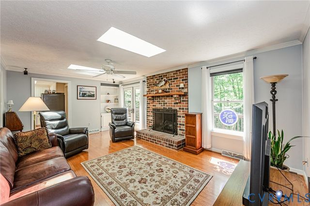 6701 Marl Springs Dr, New Kent, VA 23124