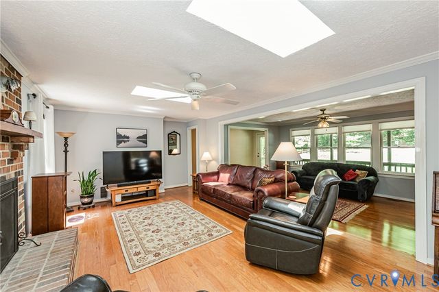 6701 Marl Springs Dr, New Kent, VA 23124