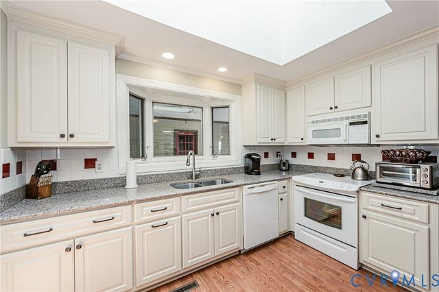 6701 Marl Springs Dr, New Kent, VA 23124