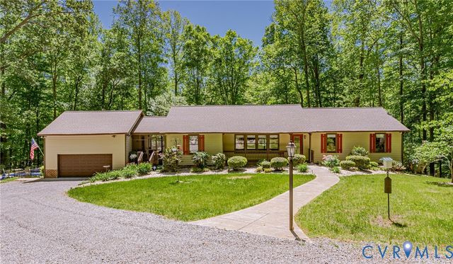 6701 Marl Springs Dr, New Kent, VA 23124