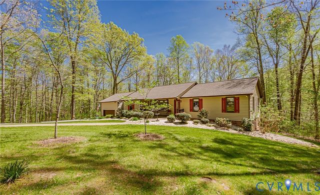 6701 Marl Springs Dr, New Kent, VA 23124