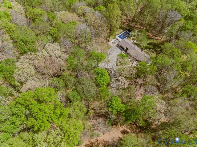 6701 Marl Springs Dr, New Kent, VA 23124