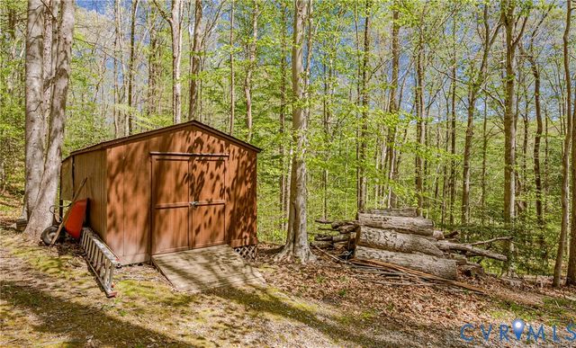 6701 Marl Springs Dr, New Kent, VA 23124