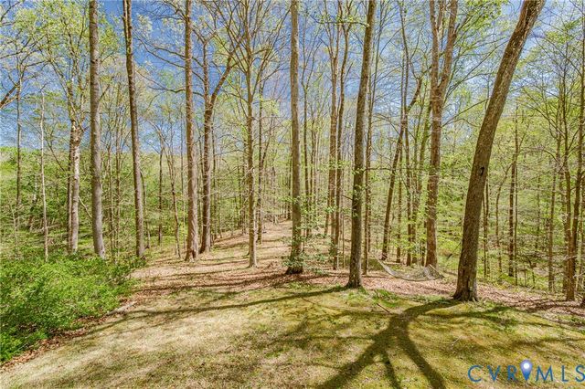 6701 Marl Springs Dr, New Kent, VA 23124