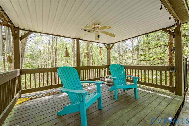 6701 Marl Springs Dr, New Kent, VA 23124