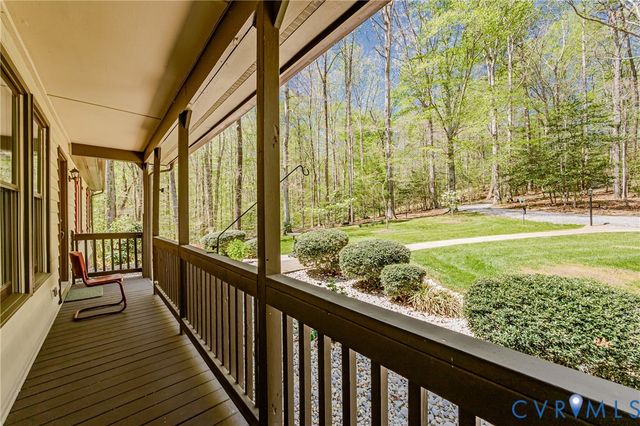 6701 Marl Springs Dr, New Kent, VA 23124