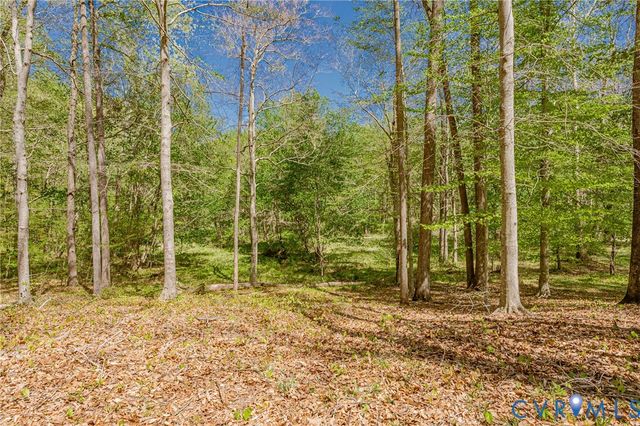 6701 Marl Springs Dr, New Kent, VA 23124