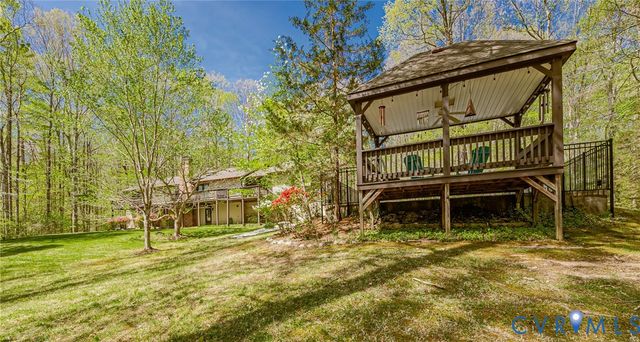 6701 Marl Springs Dr, New Kent, VA 23124