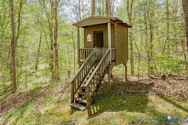 6701 Marl Springs Dr, New Kent, VA 23124