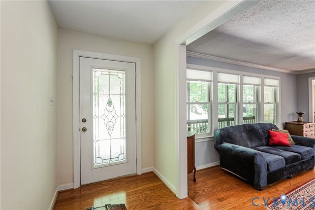 6701 Marl Springs Dr, New Kent, VA 23124