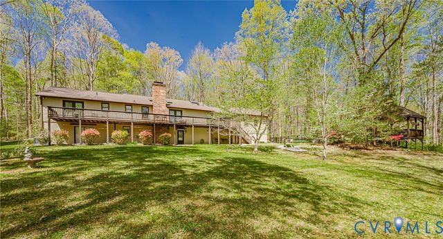 6701 Marl Springs Dr, New Kent, VA 23124