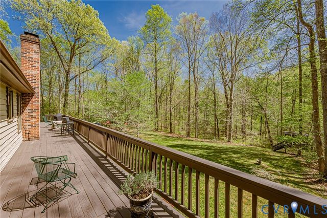 6701 Marl Springs Dr, New Kent, VA 23124
