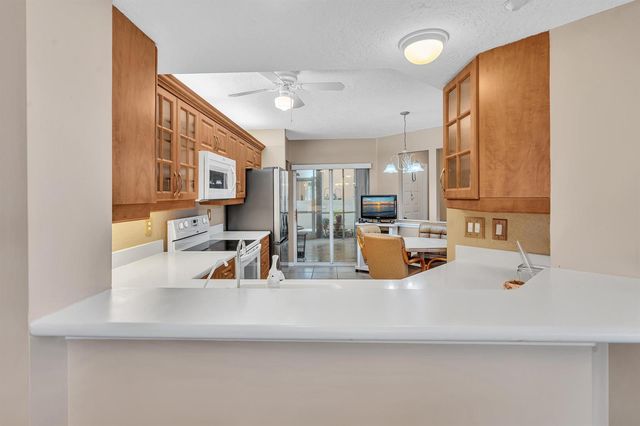 9539 Weldon Circle F107, Tamarac, FL 33321