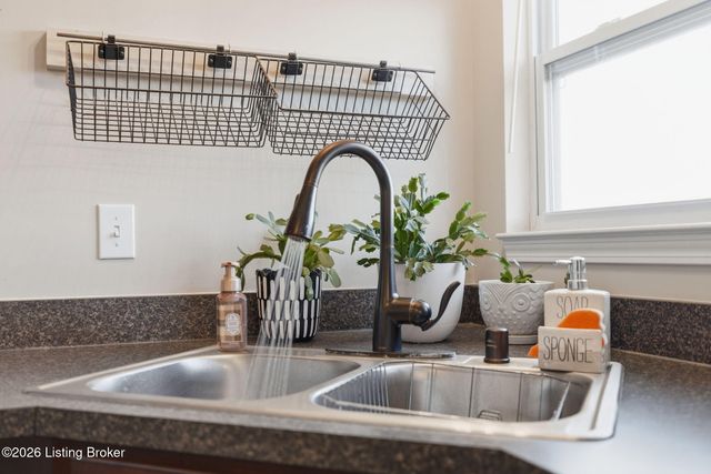 7693 Celebration Way, Crestwood, KY 40014