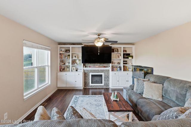 7693 Celebration Way, Crestwood, KY 40014