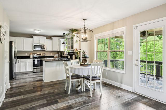 1305 Harmon Ln, Clarksville, TN 37042