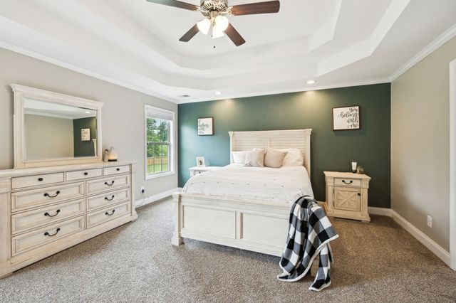 1305 Harmon Ln, Clarksville, TN 37042