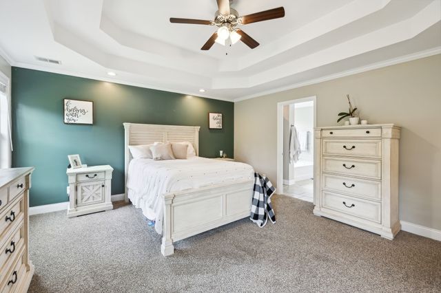 1305 Harmon Ln, Clarksville, TN 37042