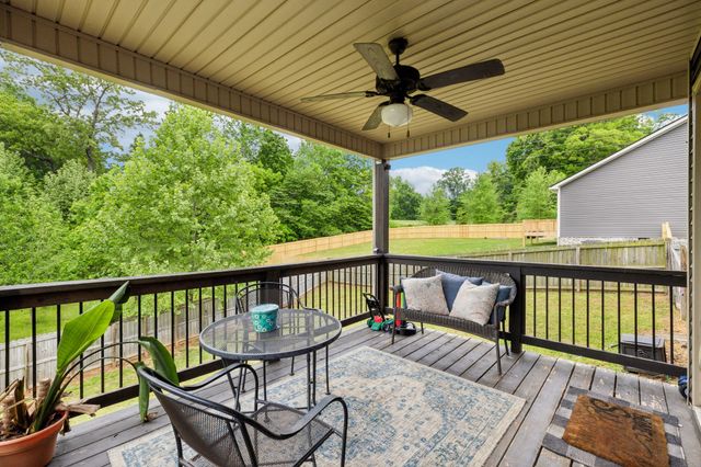 1305 Harmon Ln, Clarksville, TN 37042