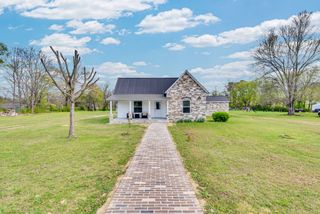 320 W King St, Morrison, TN 37357