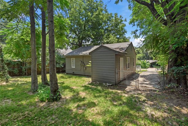 1821 W Archer Street, Tulsa, OK 74127
