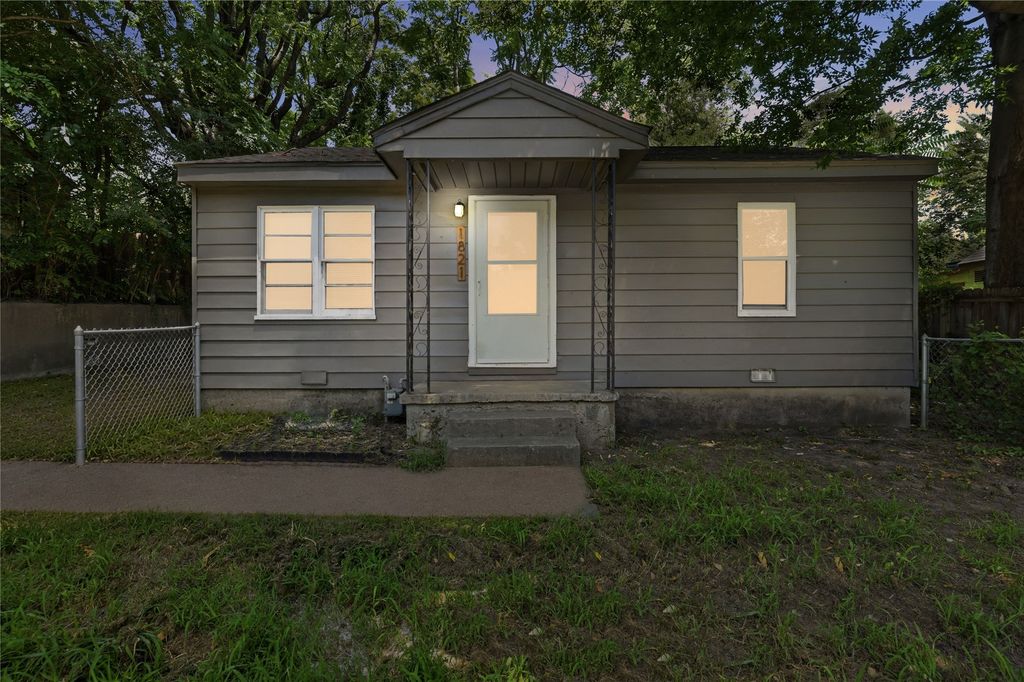 1821 W Archer Street, Tulsa, OK 74127