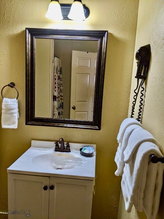 132 N Electric Street, West Yellowstone, MT 59758 photo 23